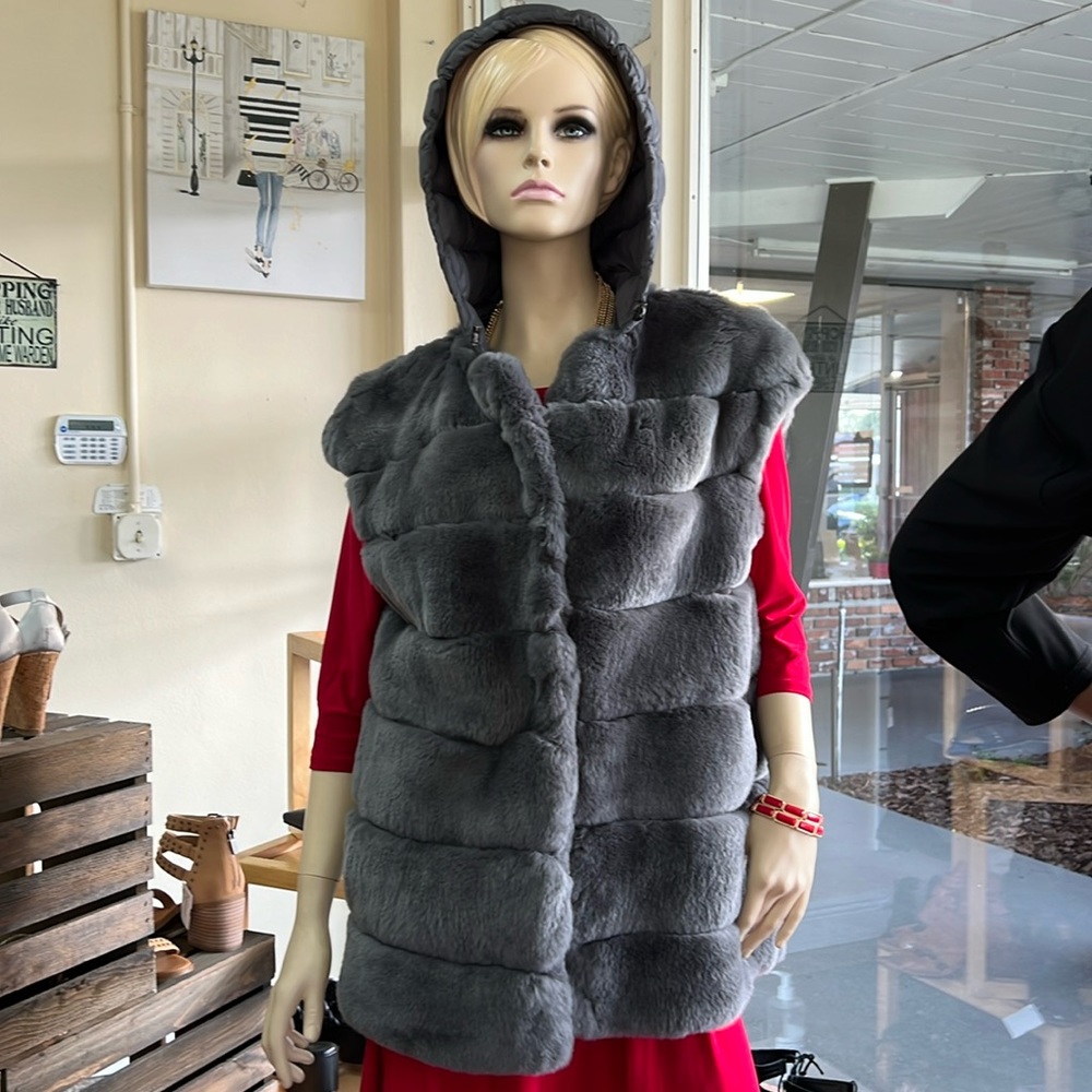 Rizal tiered lapin rex (rex rabbit) vest,  Large